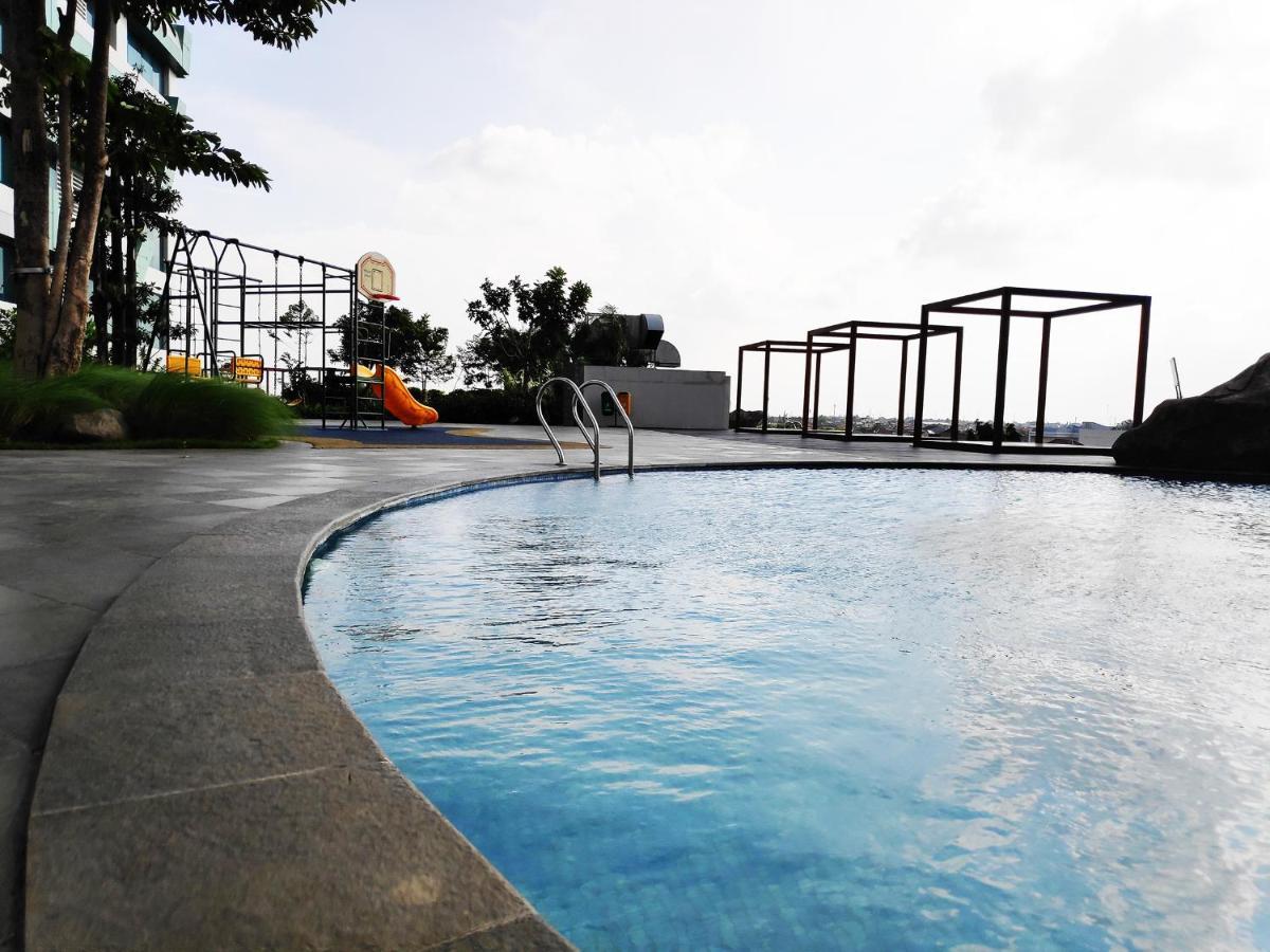 Grand Kamala Lagoon By 21 * Bekasi